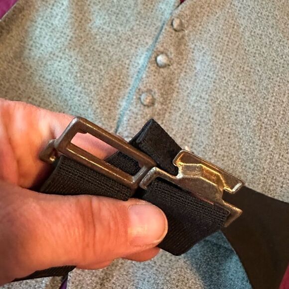 Mel Howard tux vest sage green with a light sheen to it .. small- med - Picture 5 of 5